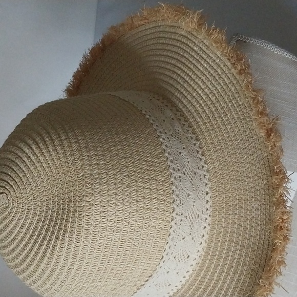 Straw Hat Crocheted Band Medium Fringed Brim OSFM - Picture 2 of 11